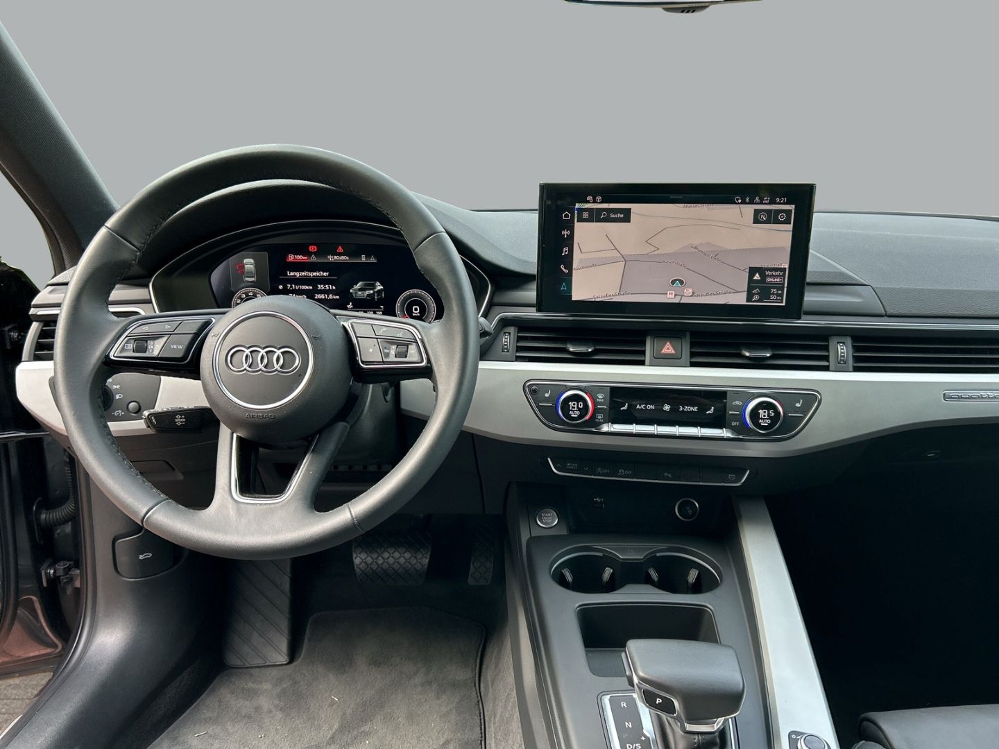 Fahrzeugabbildung Audi A4 40 TFSI QUATTRO SLINE CARPLAY,BUSINESS,KAMERA