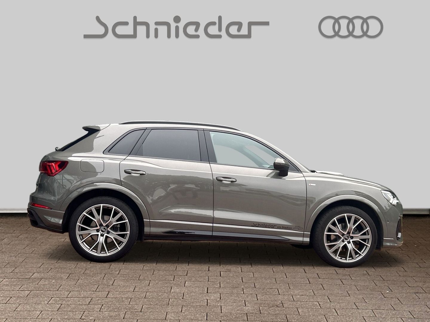 Fahrzeugabbildung Audi Q3 SLINE 35 TDI MATRIX,KAMERA,CARPLAY,ACC,AHK