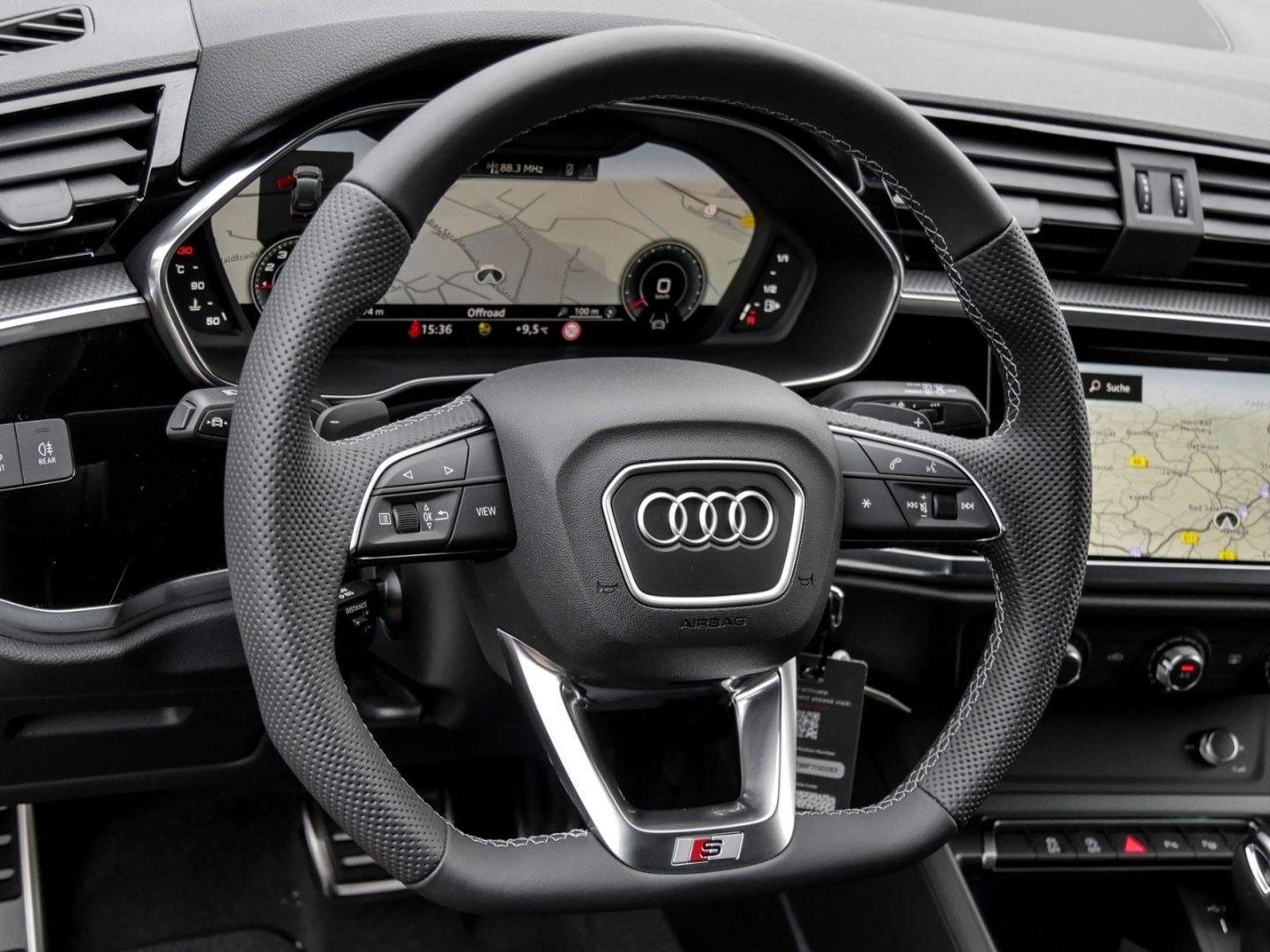 Fahrzeugabbildung Audi Q3 S LINE 35 TFSI AHK,CARPLAY, KAMERA, MATRIX