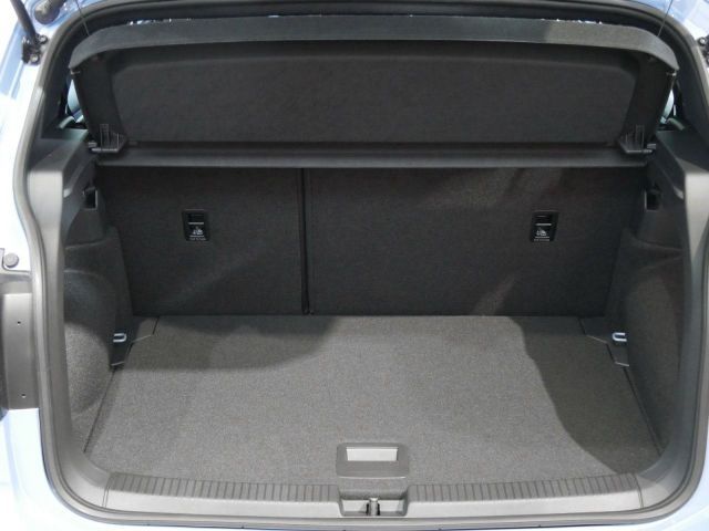 Fahrzeugabbildung Volkswagen T-Cross R-Line 1.5l TSI IQ.LIGHT AHK REAR VIEW