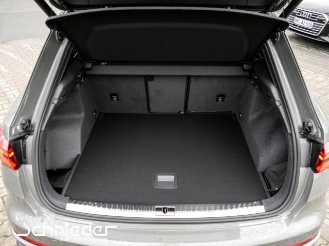 Fahrzeugabbildung Audi Q3 SLINE 35 TFSI MATRIX,KAMERA,AHK,ACC,SHZ Navi