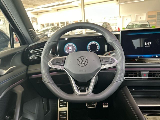 Fahrzeugabbildung Volkswagen Tiguan R-Line 2.0lTDI MATRIX AHK HuD AREA VIEW