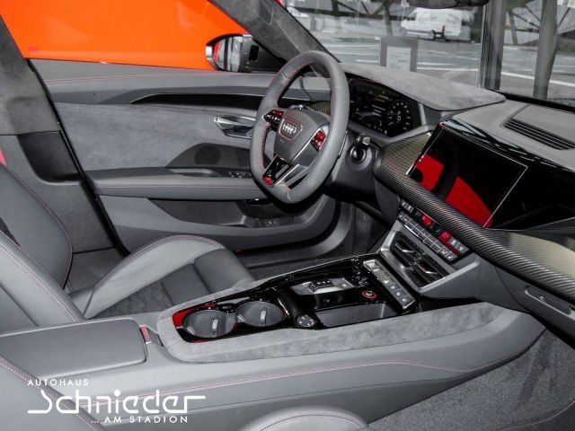 Fahrzeugabbildung Audi RS e-tron GT LASER,HEADUP, CARPLAY, PANO,SHZ