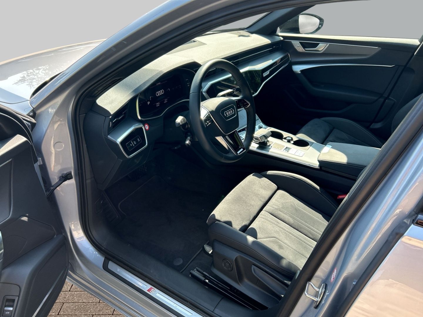 Fahrzeugabbildung Audi A6 AVANT SLINE40 TDI QUATTRO,LED,ASSISTENZ PLUS