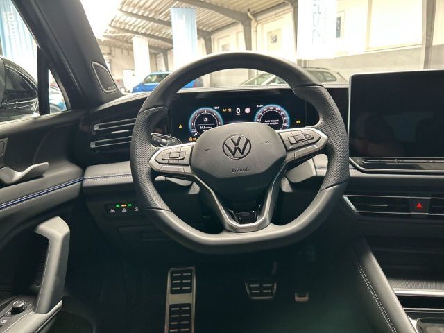 Fahrzeugabbildung Volkswagen Tiguan R-Line 2.0l TDI IQ.LIGHT AHK HuD HARMAN