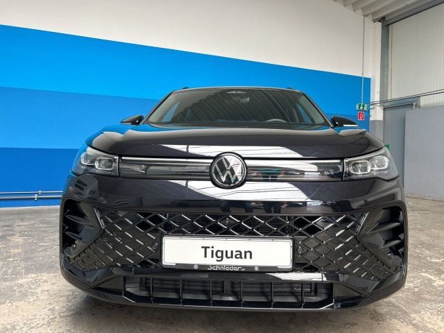 Fahrzeugabbildung Volkswagen Tiguan R-Line 2.0l TDI IQ.LIGHT AHK HuD HARMAN