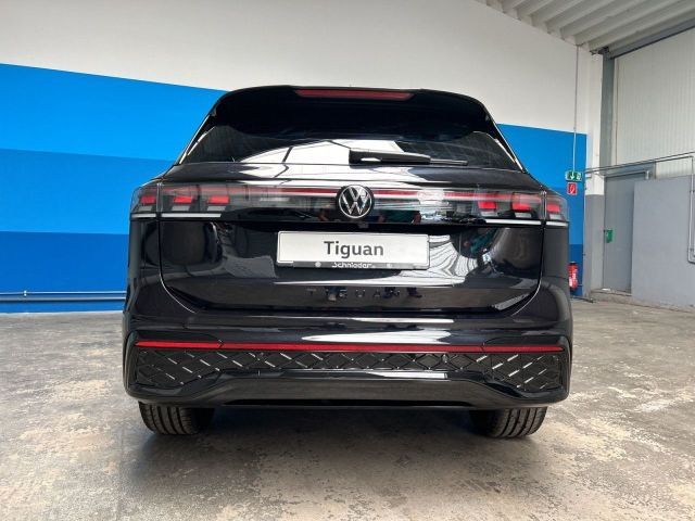 Fahrzeugabbildung Volkswagen Tiguan R-Line 2.0l TDI IQ.LIGHT AHK HuD HARMAN