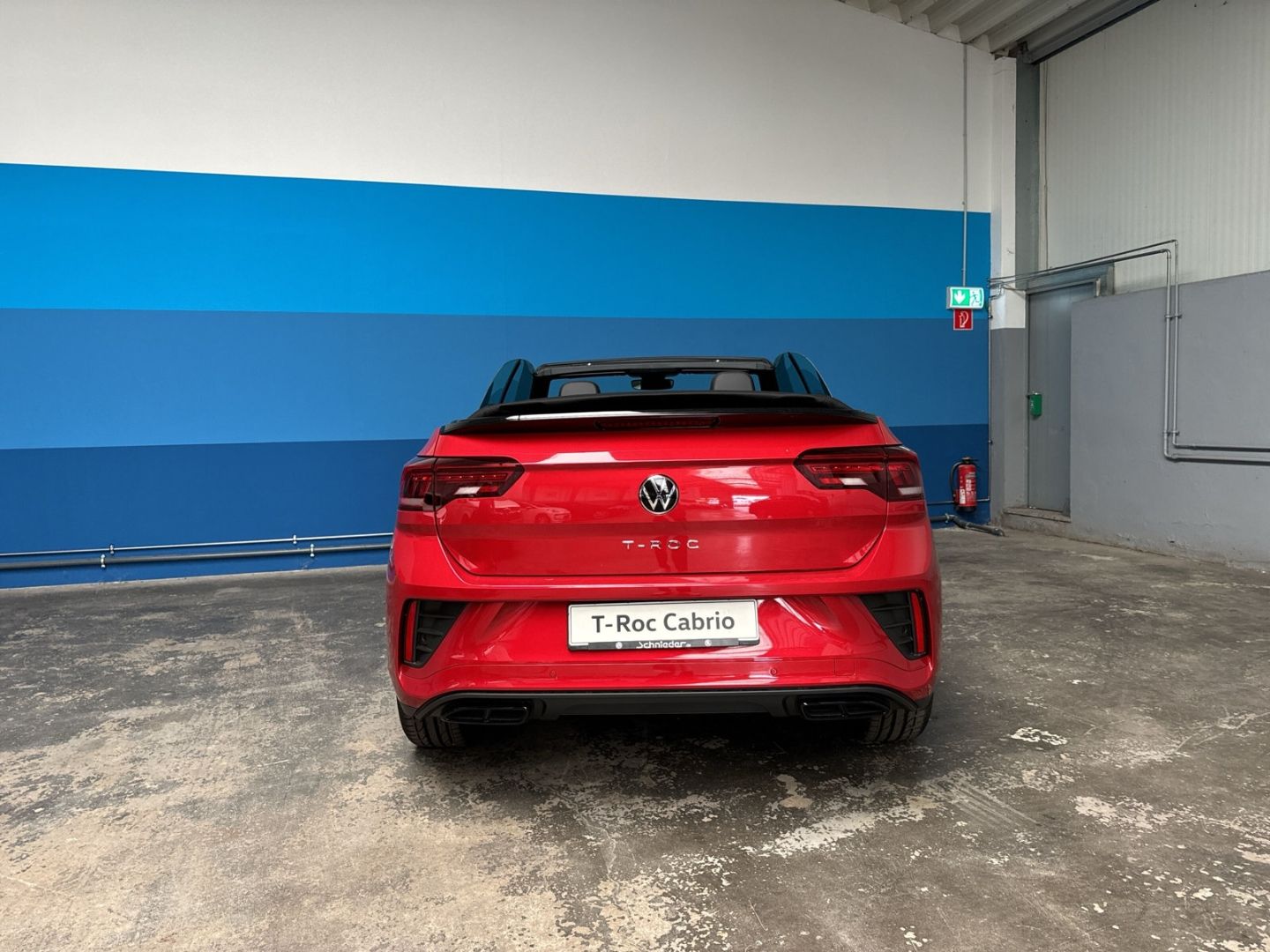 Fahrzeugabbildung Volkswagen T-Roc Cabriolet 1.5 TSI R-Line OPF Beats Black