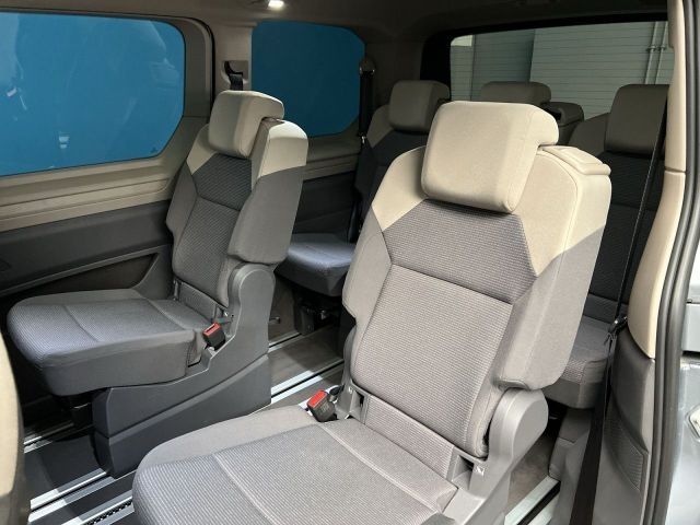 Fahrzeugabbildung Volkswagen T7 Multivan 2.0 TDI DSG 7 Sitze Navi Kamera DCP