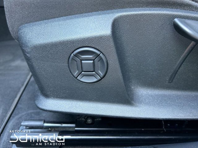 Fahrzeugabbildung Audi A6 Avant 45 TDI quattro LED DAB Navi Klima