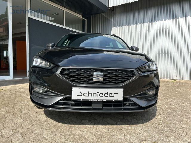 Fahrzeugabbildung SEAT Leon FR Sportstourer 1.5 eTSI Navi, DSG, LED