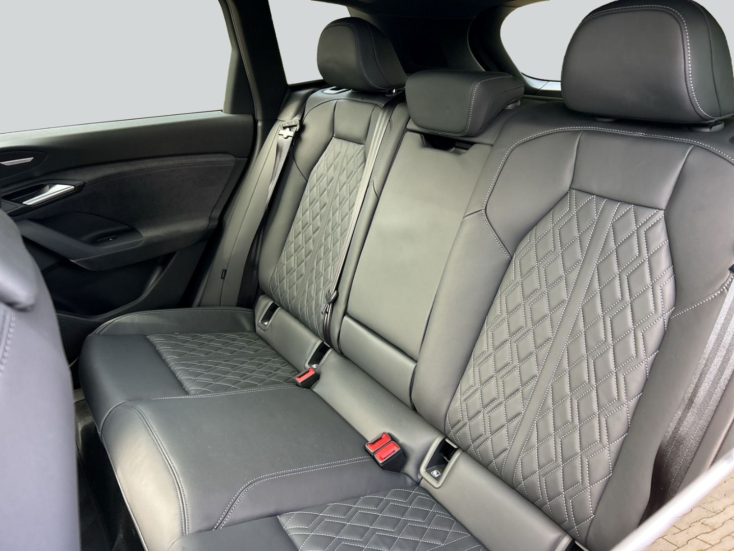 Fahrzeugabbildung Audi SQ6 e-tron 360 Kw quattro B&O,VIRTUAL,KAMRA,PANO