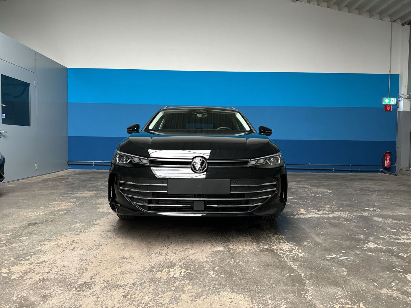 Fahrzeugabbildung Volkswagen Passat Business 2.0l TDI LED AHK AREA VIEW Navi