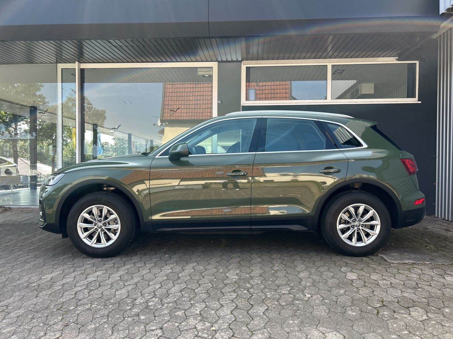 Fahrzeugabbildung Audi Q5 basis 2.0 EU6d 40 TDI S tronic quattro Pano L