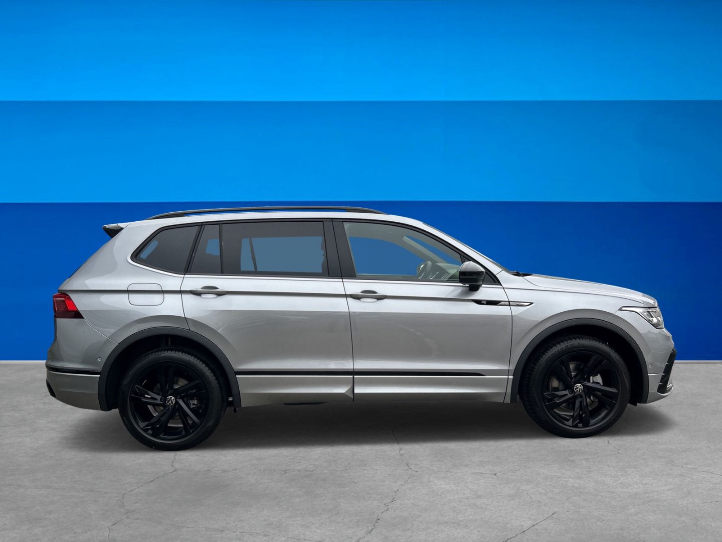 Fahrzeugabbildung Volkswagen Tiguan Allspace 2,0 l TDI 4M  IQ.DRIVE IQ.LIGHT