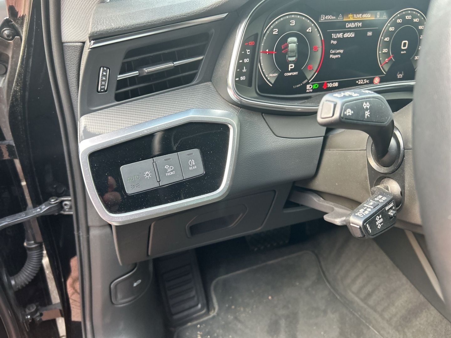 Fahrzeugabbildung Audi A6 40 TDI QUATTRO,AHK,PANO,KAMERA,VIRTUAL,APPLE