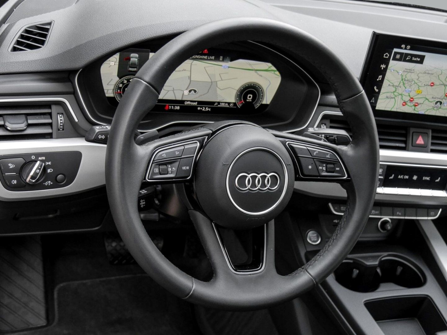 Fahrzeugabbildung Audi A4 40 TFSI QUATTRO SLINE CARPLAY,BUSINESS,KAMERA