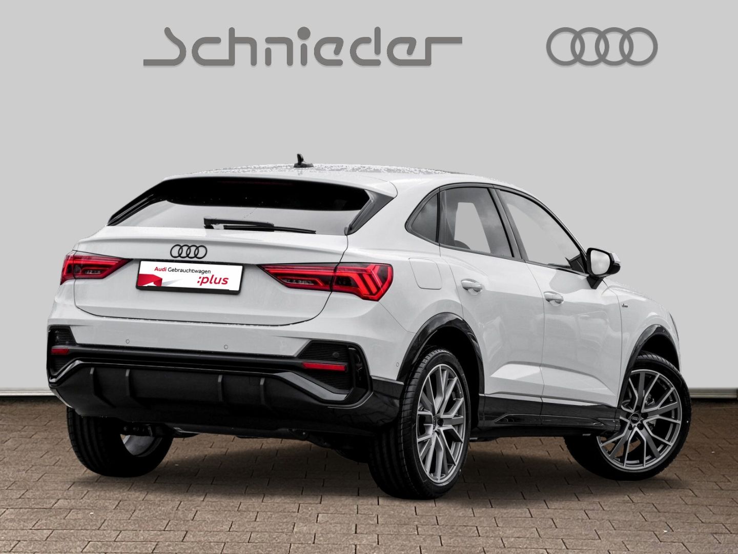 Fahrzeugabbildung Audi Q3 SPORTBACK SLINE 35 TFSI PANO, MATRIX, AHK LED