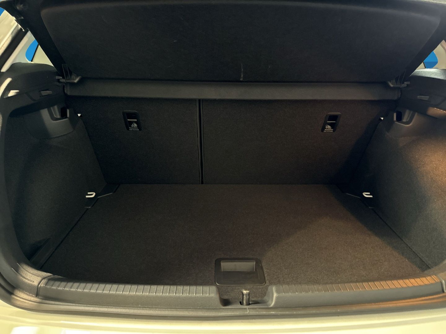 Fahrzeugabbildung Volkswagen Polo 1.0 TSI Style Navigationssystem