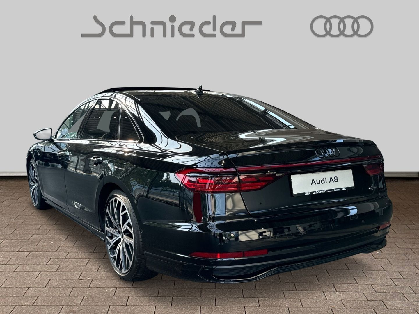 Fahrzeugabbildung Audi A8 60 TFSIe PANO,MATRIX,AHK,HEADUP,ASSITENZPAKET