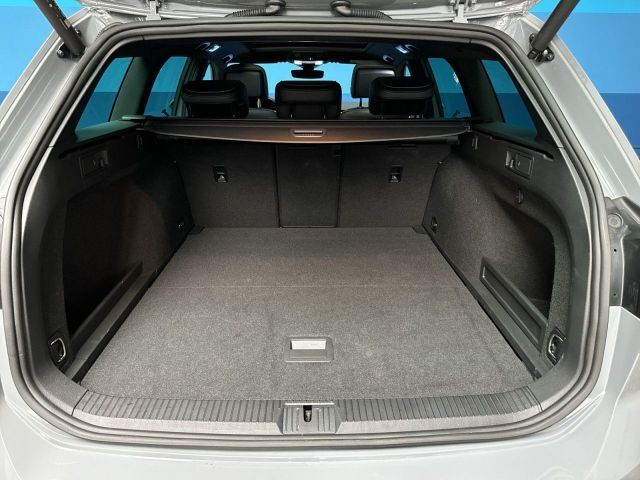 Fahrzeugabbildung Volkswagen Passat Variant 2.0 TDI Elegance R-Line