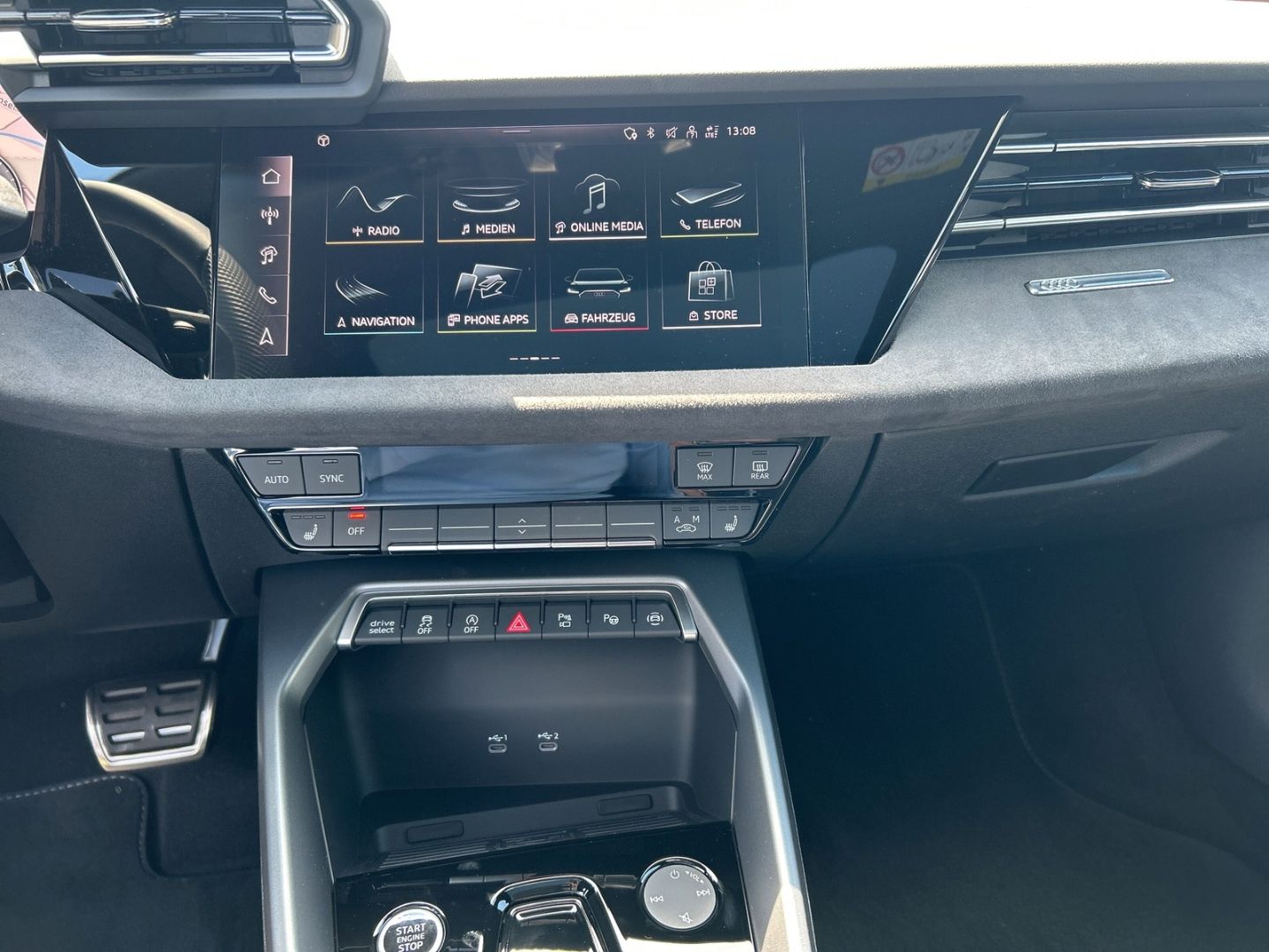 Fahrzeugabbildung Audi A3 SPORTBACK 35TFSI KAMERA,MATRIX BEAM,VIRTUAL