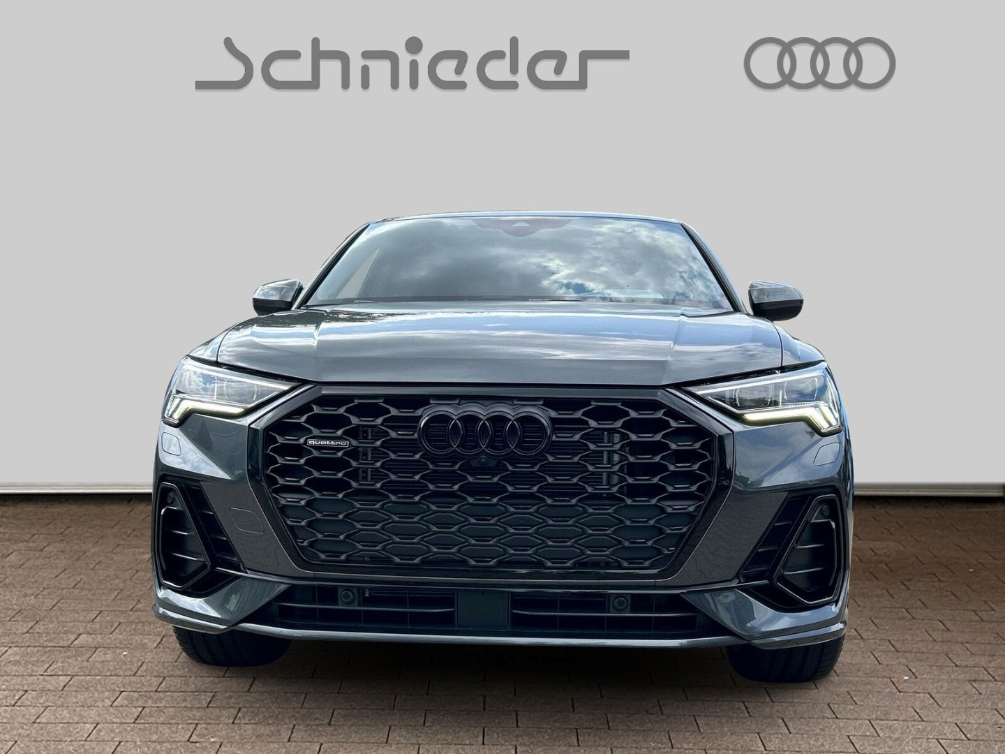 Fahrzeugabbildung Audi Q3 SLINE 40 TFSI QUATTRO,MATRIX,VIRTUAL,AHK,PDC