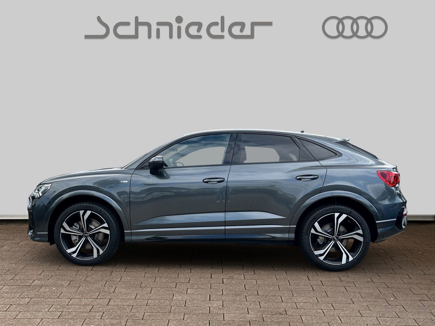 Fahrzeugabbildung Audi Q3 SLINE 40 TFSI QUATTRO,MATRIX,VIRTUAL,AHK,PDC