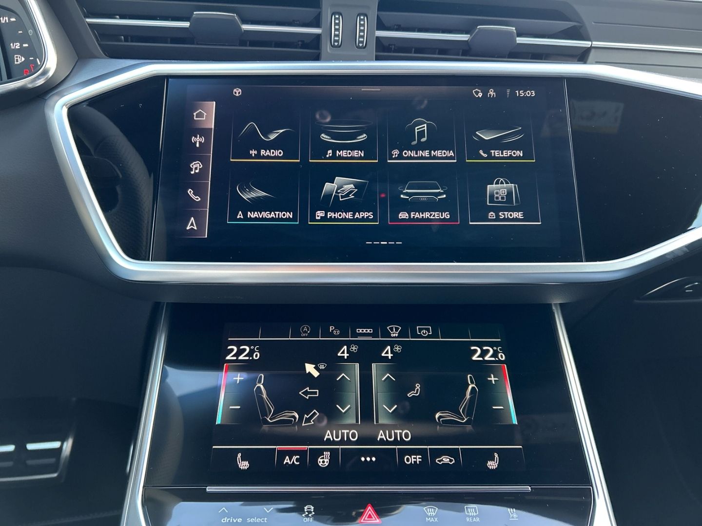 Fahrzeugabbildung Audi A6 AVANT 50TDI MATRIX,HUD,PANO,AHK,SHZ,KAMERA