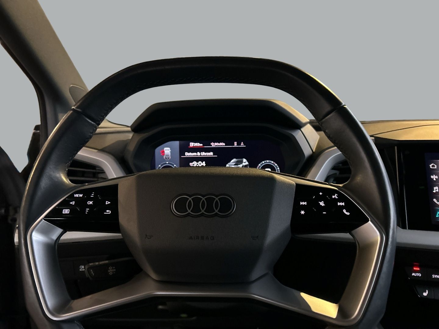 Fahrzeugabbildung Audi Q4 e-tron 35 NAVI LED Virtual Cockpit KLIMAAUTO