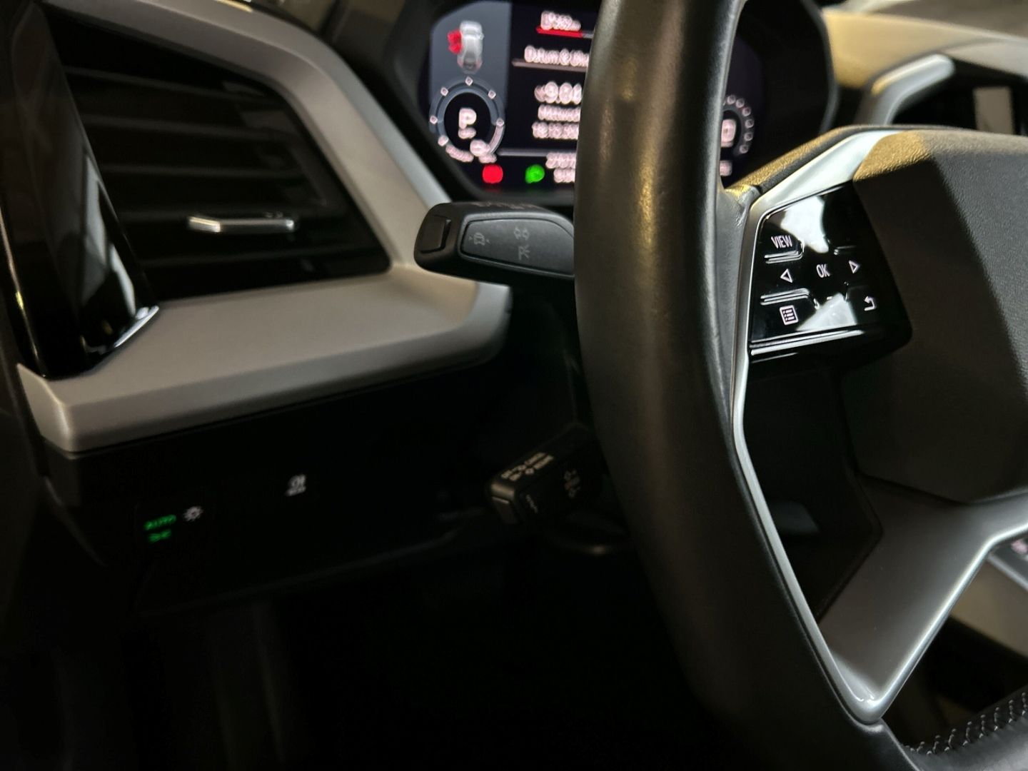 Fahrzeugabbildung Audi Q4 e-tron 35 NAVI LED Virtual Cockpit KLIMAAUTO