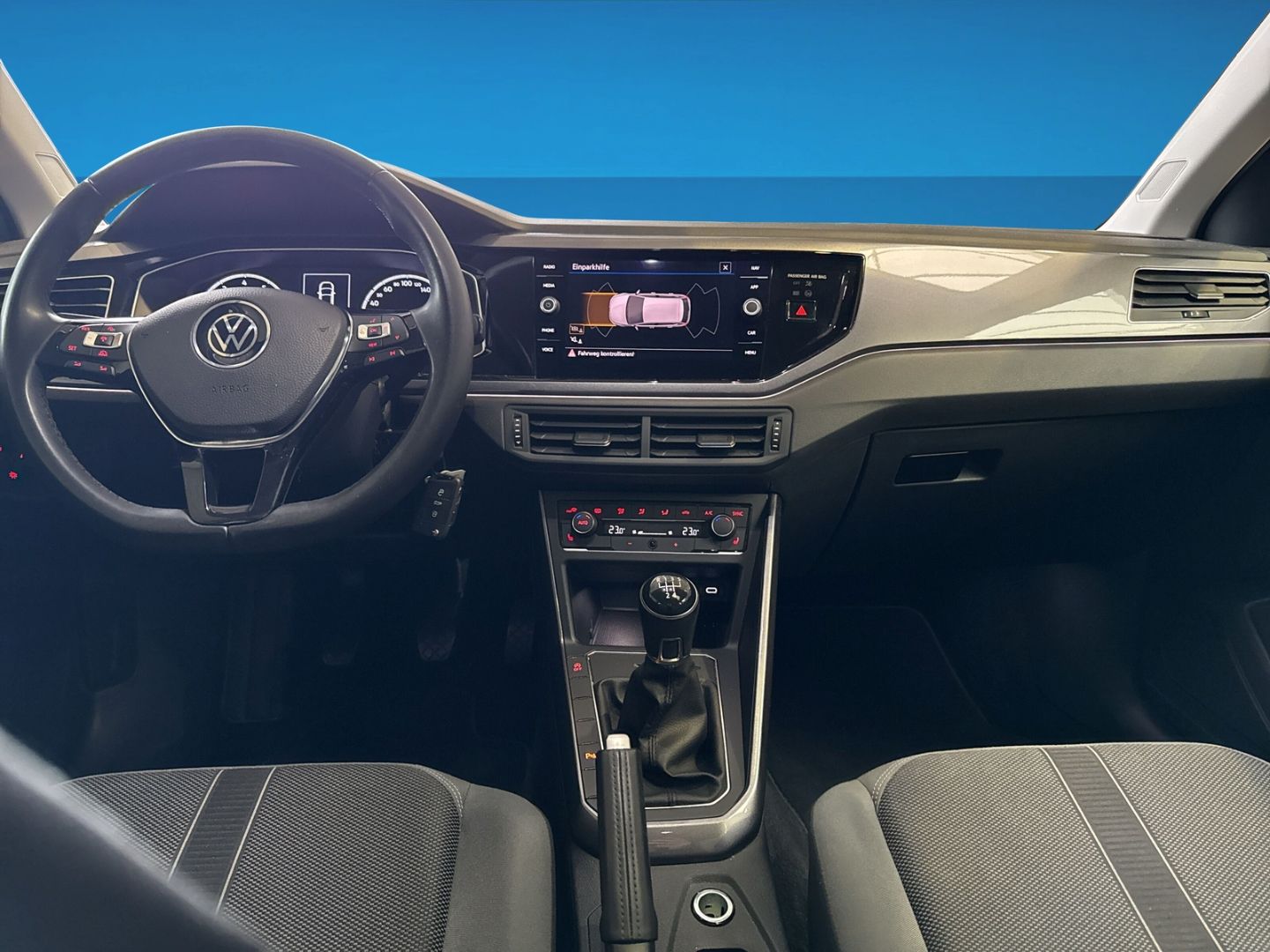 Fahrzeugabbildung Volkswagen Polo Highline 1.0 TSI Climatronic DAB+