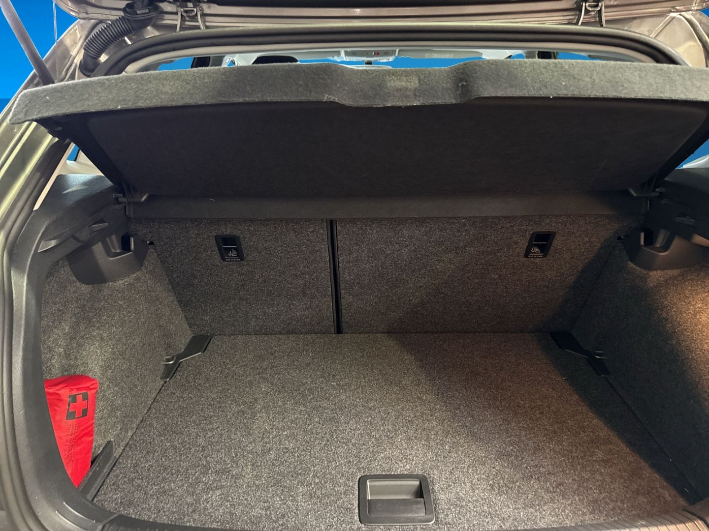 Fahrzeugabbildung Volkswagen Polo Highline 1.0 TSI Climatronic DAB+