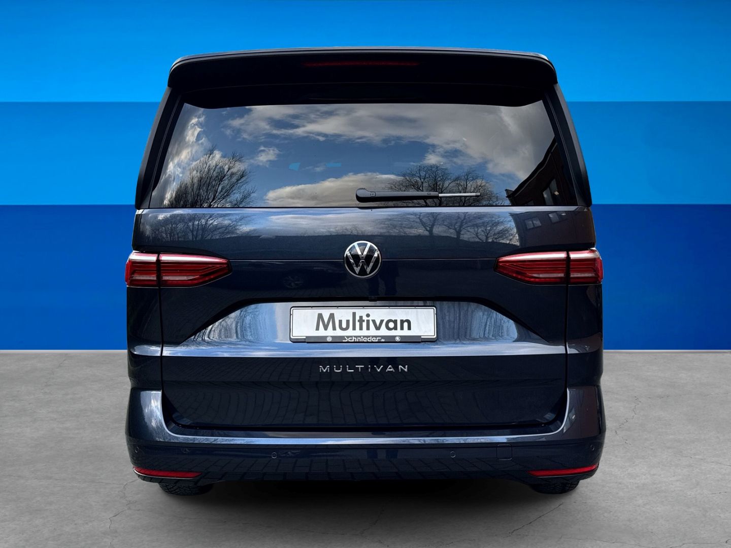 Fahrzeugabbildung Volkswagen T7 Multivan Life Motor 2TDI110 kW 7-Gang- DSG