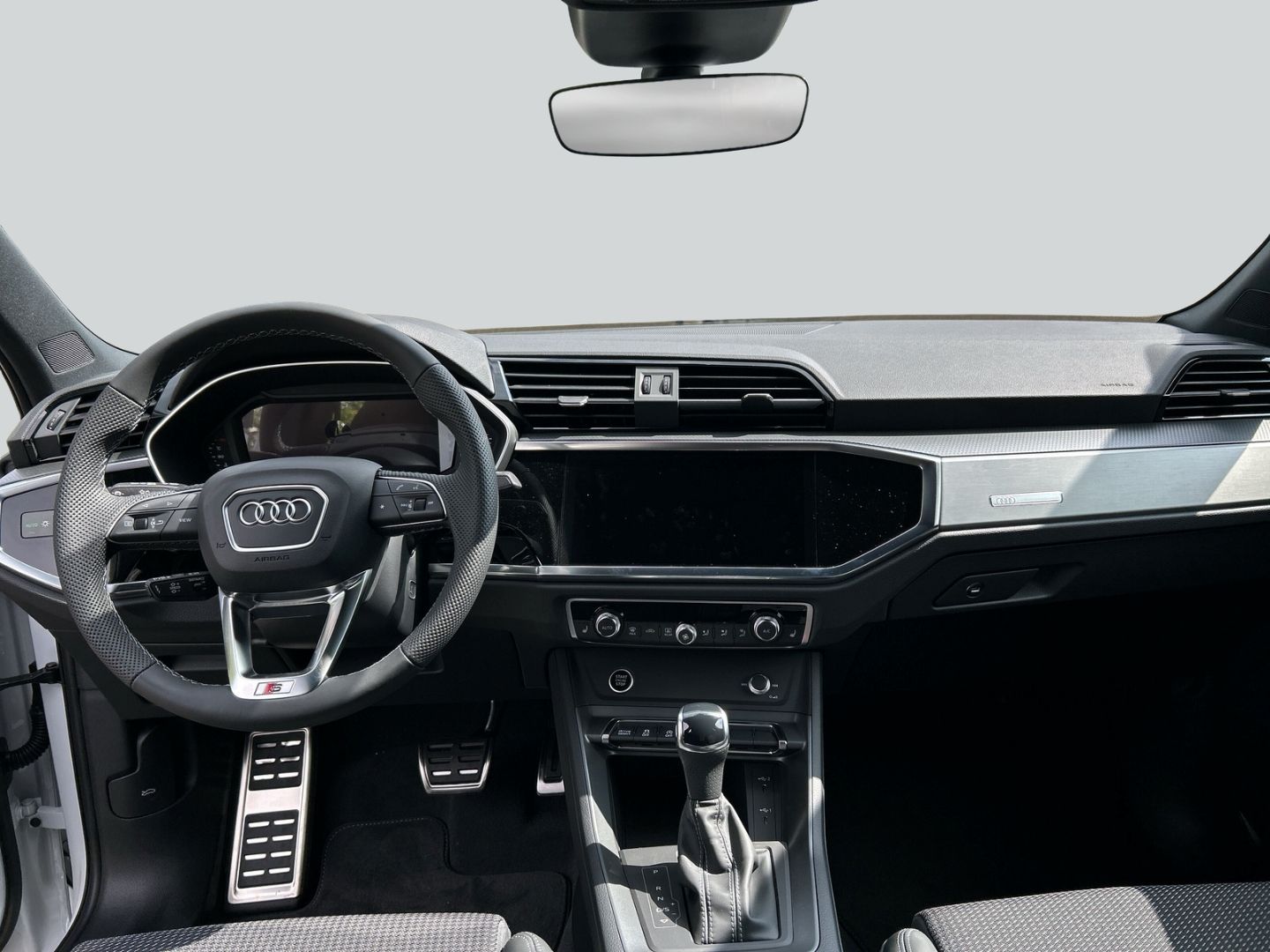 Fahrzeugabbildung Audi Q3 SPORTB SLINE 35 TFSI VIRTUAL,LED,APPLE,19ZOLL