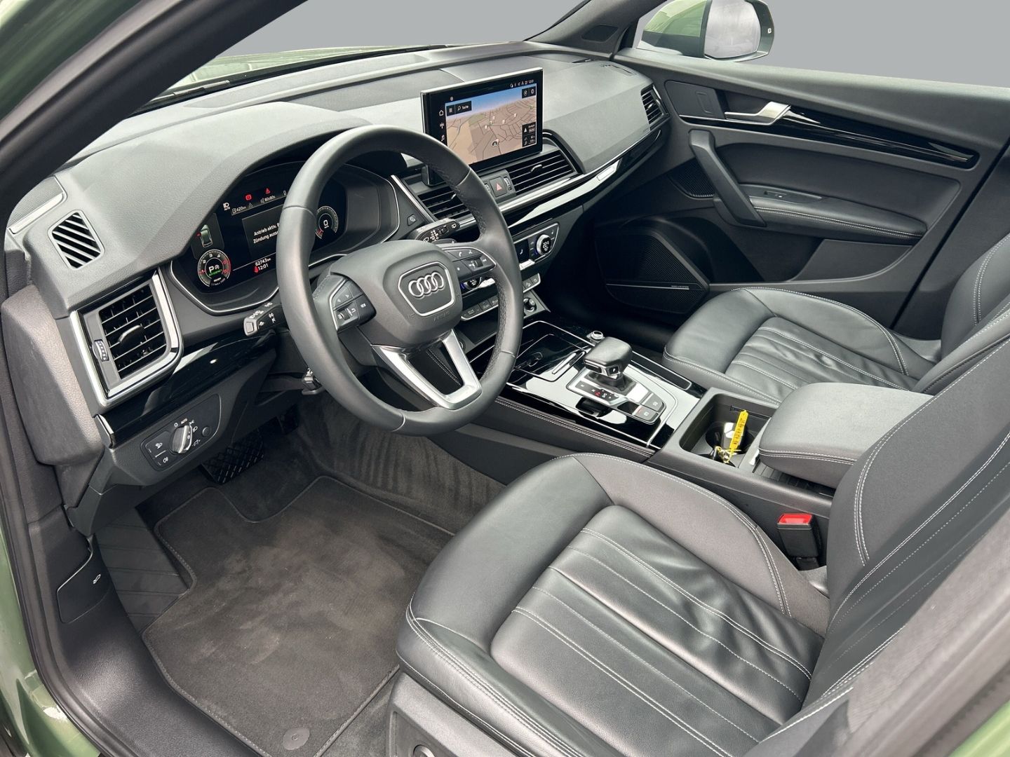 Fahrzeugabbildung Audi Q5 SPORTB. 40 TDI ADVANCED,B&O,PANO,VIRTUAL,KAME